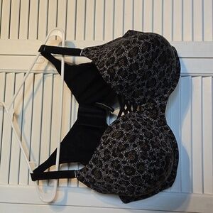 Torrid Black cheetah print back smoothing push up bra - 46 DDD